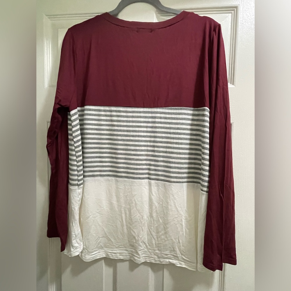 NEW E. Luna Burgundy Gray and Cream Color Block Long Sleeve Top Size 1X - Picture 2 of 4